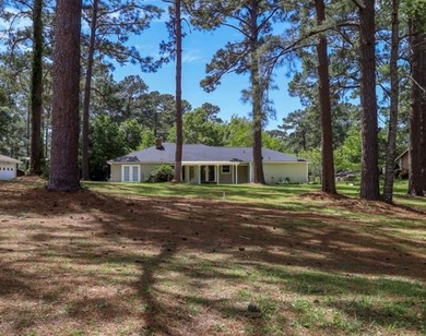 CALLING ALL INVESTORS!! This beautiful 3BR/3BA golf course home - photo 1