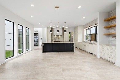 Modern luxury redefined in the prestigious Settlement at Craig - photo 12