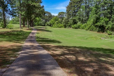 CALLING ALL INVESTORS!! This beautiful 3BR/3BA golf course home - photo 9
