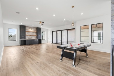 Modern luxury redefined in the prestigious Settlement at Craig - photo 32