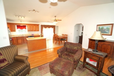 Convenient One-Level Living in Hampton Square! - photo 11