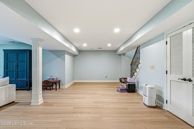 Welcome to your own private country retreat in sought-after - photo 43