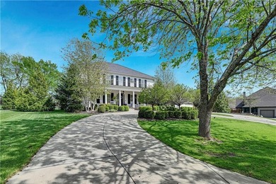 SELLERS ACCEPTED A SIGHT UNSEEN OFFER. Vacation at home in this - photo 2