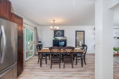Welcome to this beautifully maintained 4-bedroom, 2.5-bath - photo 16