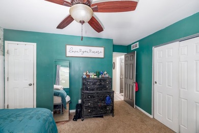 Welcome to this beautifully maintained 4-bedroom, 2.5-bath - photo 26
