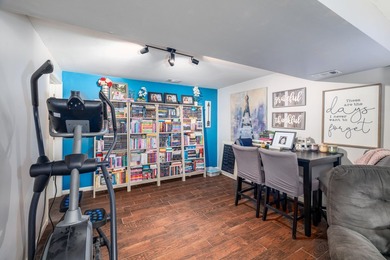 Welcome to this beautifully maintained 4-bedroom, 2.5-bath - photo 29