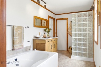 Nestled in the highly sought-after SpringHill Community, this - photo 31