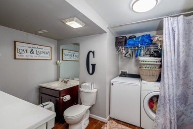 Welcome to this beautifully maintained 4-bedroom, 2.5-bath - photo 31