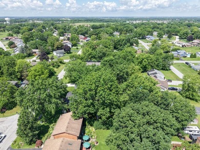 Welcome to this beautifully maintained 4-bedroom, 2.5-bath - photo 36
