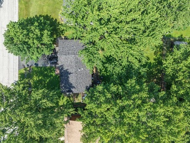 Welcome to this beautifully maintained 4-bedroom, 2.5-bath - photo 37