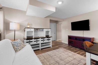 Set in the Purves Lagoon neighborhood, this remodeled - photo 44