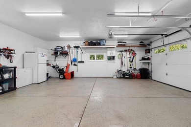 Set in the Purves Lagoon neighborhood, this remodeled - photo 48