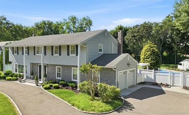 This absolutely stunning, updated Colonial offers timeless - photo 4