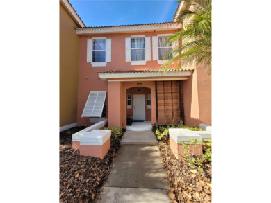 (private lake, pond, creek) Townhome/Townhouse For Sale in Kissimmee Florida