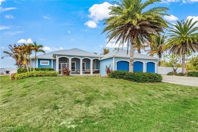 This BEAUTIFUL custom built 2008 home is on an OVERSIZE .41-acre - photo 1