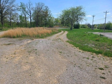 Commercial Property located in a high traffic area. 2 minutes to - photo 10