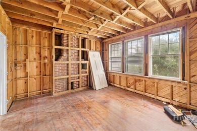 Charming Henry Ford Era architecture, Premium high traffic - photo 14