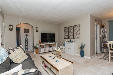 Welcome Home! Step into this beautifully maintained, sun-kissed - photo 4