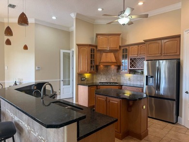 Expansive Luxury Home 5/4 with golf course views and inground - photo 18