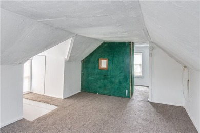 Located in Rochester's 19th Ward proper! This move-in-ready home - photo 24