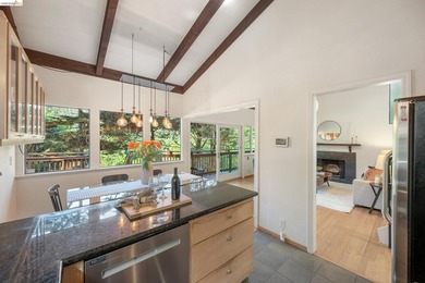 Majestic nature lover's retreat in the heart of Montclair. This - photo 27
