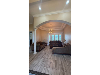 Expansive Luxury Home 5/4 with golf course views and inground - photo 28