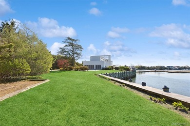 Commanding one of the most coveted positions in Hewlett Bay Park - photo 36