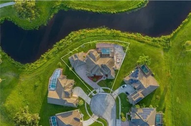 Expansive Luxury Home 5/4 with golf course views and inground - photo 43