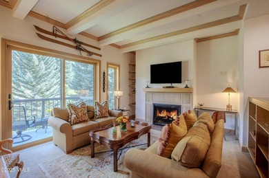 Be prepared to be captivated by this rare ski-in/ski-out - photo 8