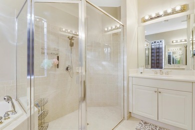 Spacious two-story home featuring 4 bedrooms, 3.5 bathrooms - photo 14