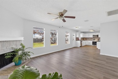 Lake Lewisville Home For Sale in Little Elm Texas