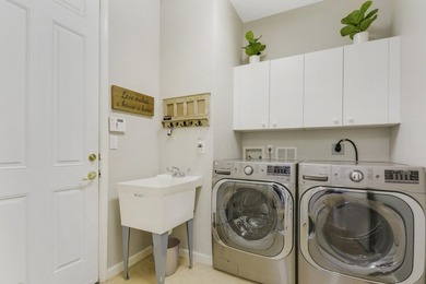 Spacious two-story home featuring 4 bedrooms, 3.5 bathrooms - photo 21