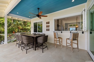 Experience breathtaking Mokulua Islands views from every corner - photo 5