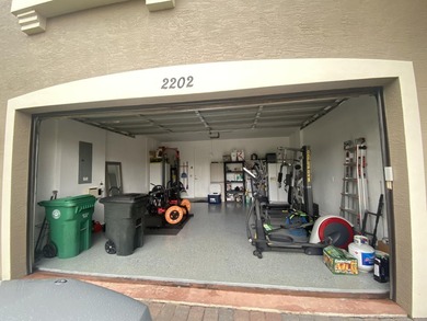 Spacious two-story home featuring 4 bedrooms, 3.5 bathrooms - photo 26