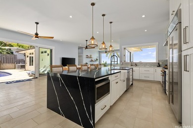 Experience breathtaking Mokulua Islands views from every corner - photo 8