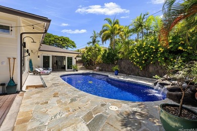 Experience breathtaking Mokulua Islands views from every corner - photo 9