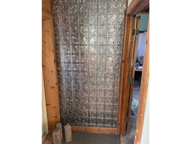 This is a great investment opportunity right on the river. The - photo 5