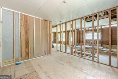 Investor special near Lake Allatoona! This single-story home on - photo 10