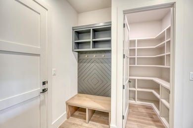 This amazing Lake Marble Falls property offers a fantastic - photo 12
