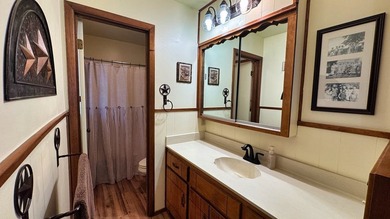 Spectacular and Long Range Country Views. End of road privacy, 1 - photo 23