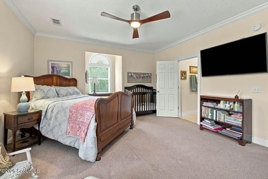 Set in a timeless mid-island location, this charming - photo 25
