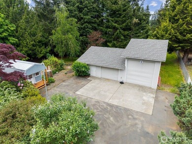 Back on market due to buyer financing. No fault of the seller or - photo 28