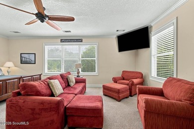 Set in a timeless mid-island location, this charming - photo 29