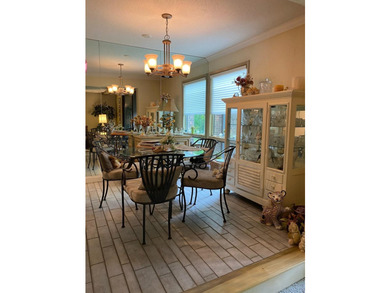 Welcome home to easy living in Edina West. This is a perfect - photo 4