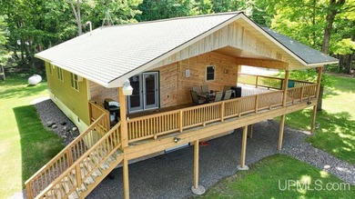 his beautiful home is located on the Cisco Chain, which features - photo 2