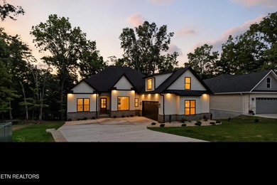 Tellico Lake Home For Sale in Loudon Tennessee