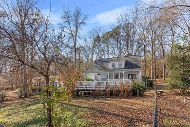 Lakefront living on Lake Oconee with a private pool, wharf dock - photo 44