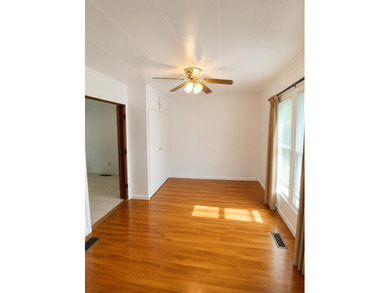 Charming 3-bedroom, 1-bath brick ranch offering the perfect - photo 8