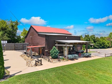 Welcome to Sunflower Barn, a rare opportunity to own an - photo 6