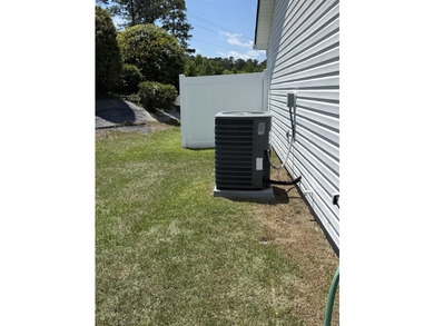 Major Price Reduction! This home presents outstanding value - photo 10